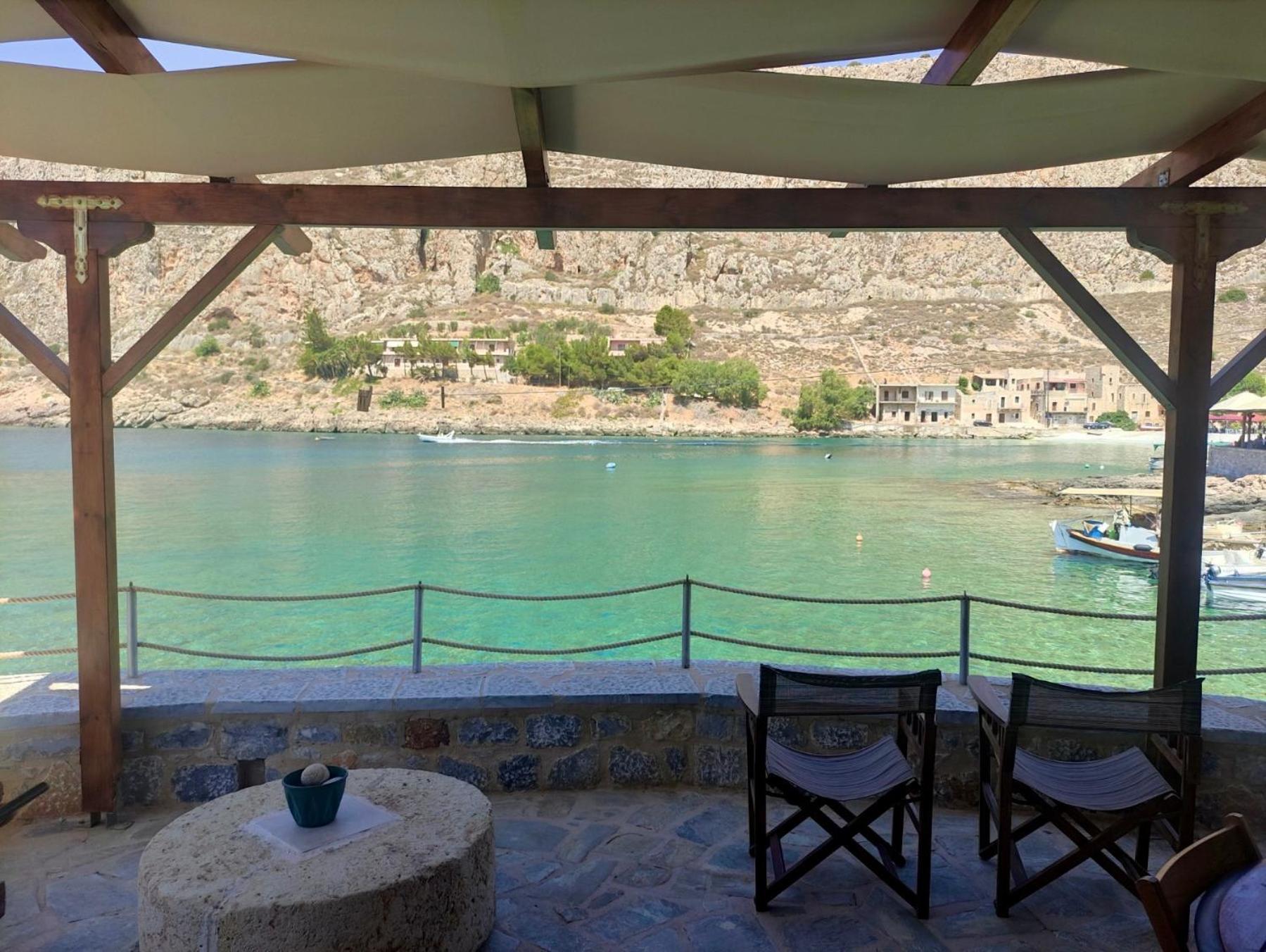 Milopetra Villa Йеролимин Екстериор снимка
